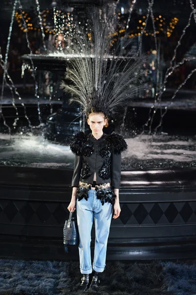 Look 6